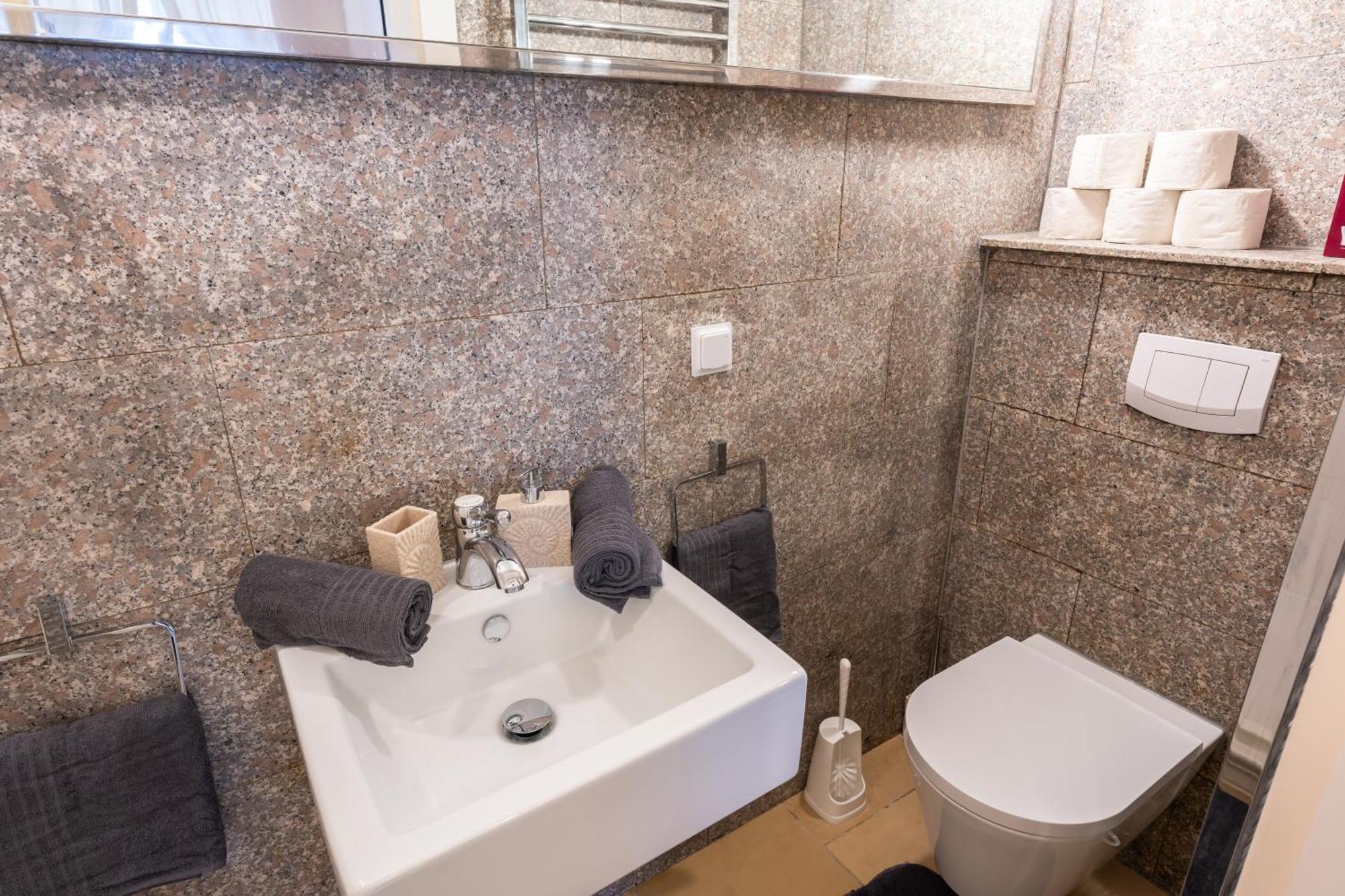 Premium Suites Vienna - Schoenlaterngasse Екстериор снимка